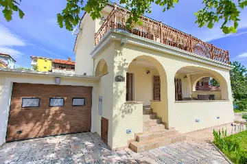 Seaside Villa for 6 Guests in Čižići (Krk)