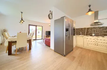Seaside Villa for 6 Guests in Čižići (Krk)