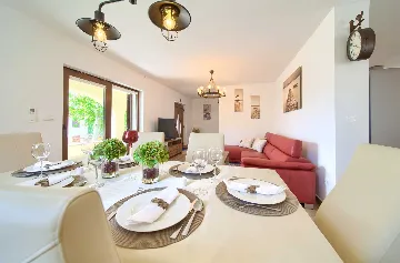 Seaside Villa for 6 Guests in Čižići (Krk)