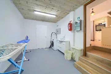 Seaside Villa for 6 Guests in Čižići (Krk)