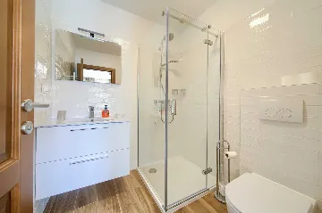 Seaside Villa for 6 Guests in Čižići (Krk)