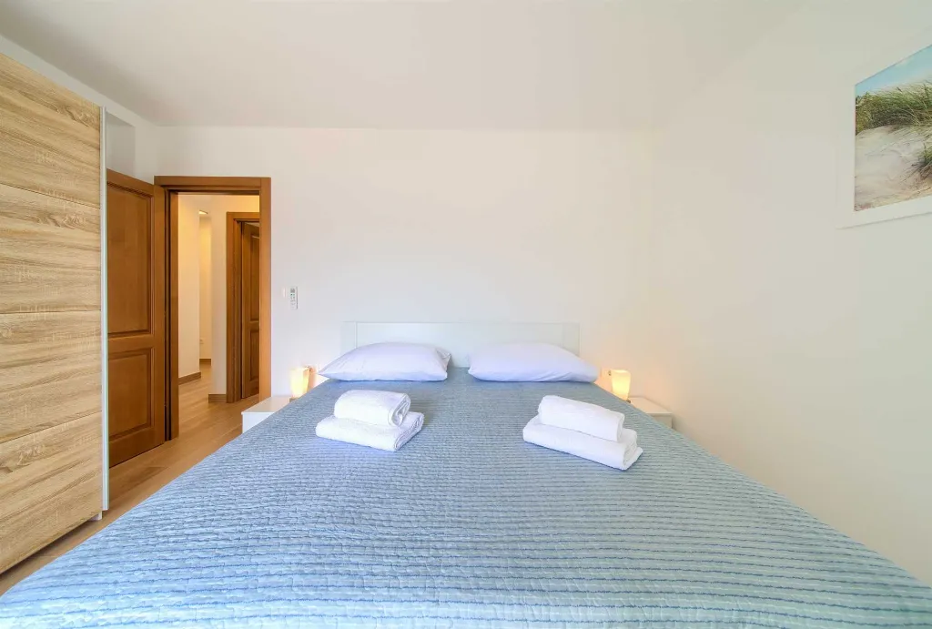 Seaside Villa for 6 Guests in Čižići (Krk)