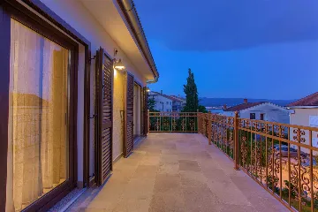 Seaside Villa for 6 Guests in Čižići (Krk)