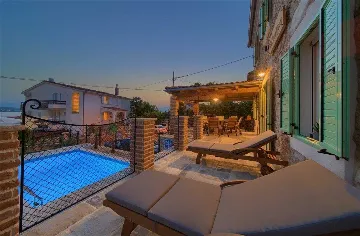 4-Bedroom Villa in Malinska with Heated Pool