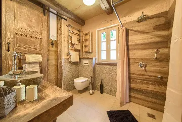 4-Bedroom Villa in Malinska with Heated Pool