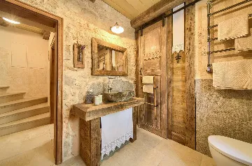 4-Bedroom Villa in Malinska with Heated Pool