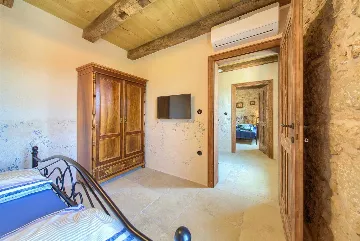 4-Bedroom Villa in Malinska with Heated Pool