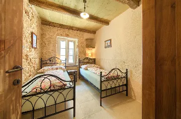 4-Bedroom Villa in Malinska with Heated Pool