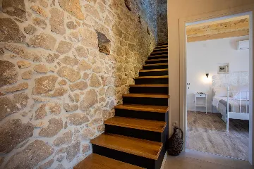 Stone Villa with Private Pool in Klimno (Krk)