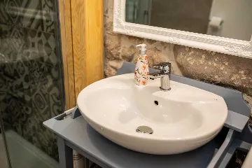 Stone Villa with Private Pool in Klimno (Krk)