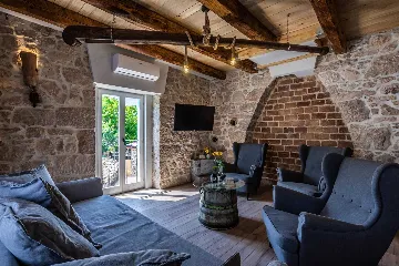 Stone Villa with Private Pool in Klimno (Krk)