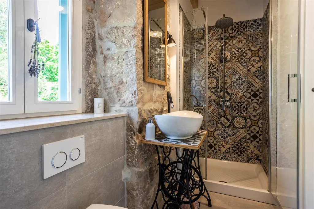 Stone Villa with Private Pool in Klimno (Krk)