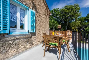 Stone Villa with Private Pool in Klimno (Krk)