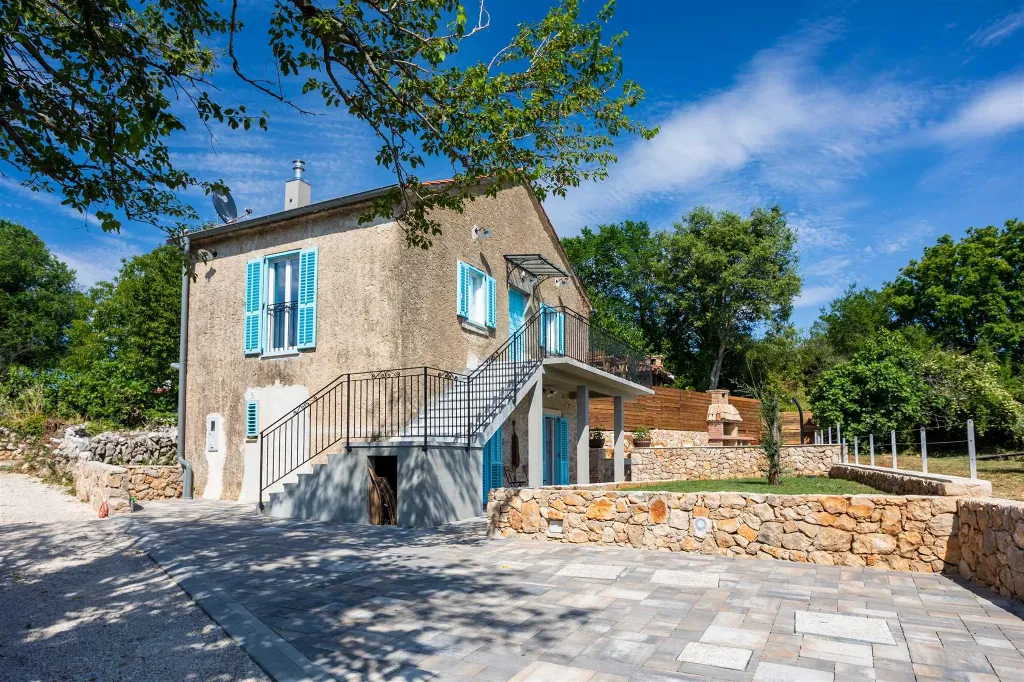 Stone Villa with Private Pool in Klimno (Krk)