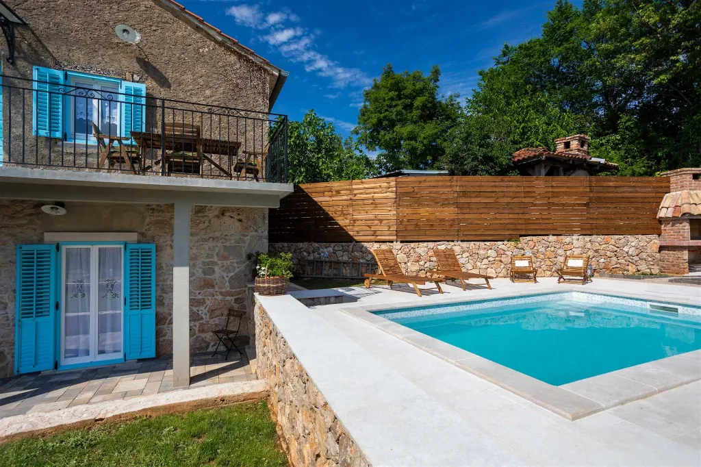 Stone Villa with Private Pool in Klimno (Krk)