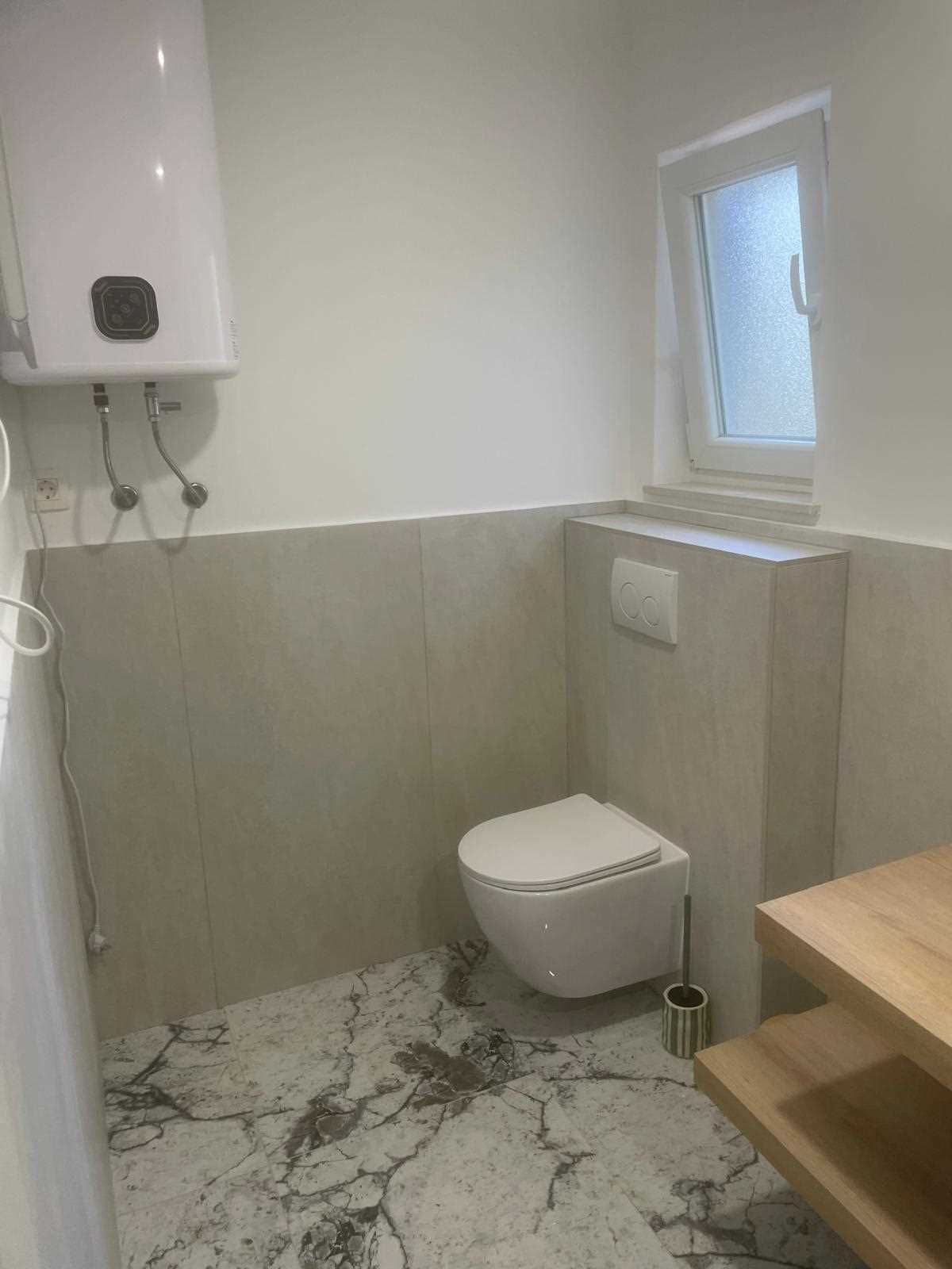 Villa Cedar z velikim bazenom, letno kuhinjo in dodatno hiško