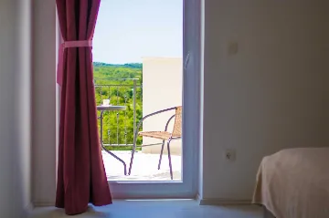 3-Bedroom Villa with Pool & Outdoor Kitchen in Gostinjac