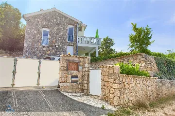 Villa with Heated Pool and Sea Views in Klimno