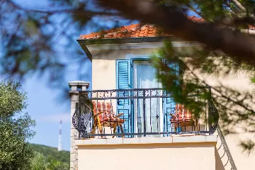 4-Bedroom Villa with Heated Pool in Vrbnik (Krk)