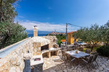 4-Bedroom Villa with Heated Pool in Vrbnik (Krk)