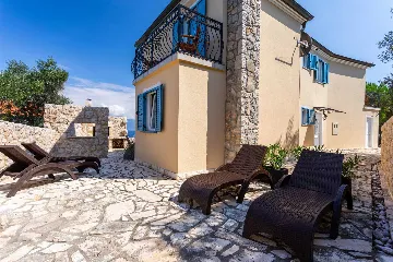 4-Bedroom Villa with Heated Pool in Vrbnik (Krk)