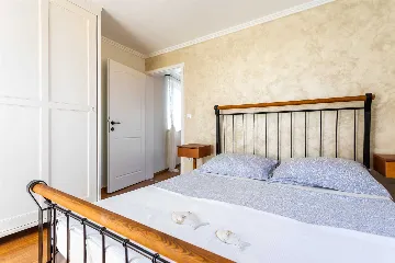 4-Bedroom Villa with Heated Pool in Vrbnik (Krk)