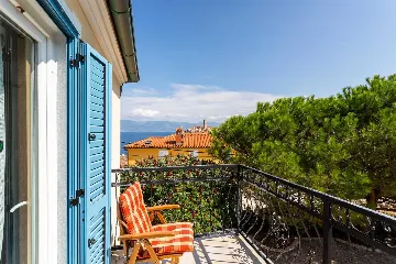 4-Bedroom Villa with Heated Pool in Vrbnik (Krk)