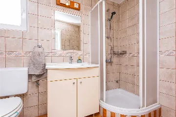 4-Bedroom Villa with Heated Pool in Vrbnik (Krk)