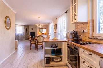 4-Bedroom Villa with Heated Pool in Vrbnik (Krk)