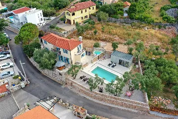 4-Bedroom Villa with Heated Pool in Vrbnik (Krk)