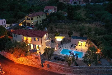 4-Bedroom Villa with Heated Pool in Vrbnik (Krk)
