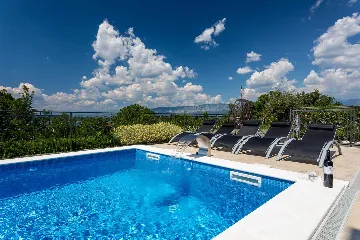 Heated Pool Villa for 8 Guests in Klimno