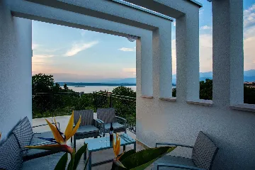 Heated Pool Villa for 8 Guests in Klimno