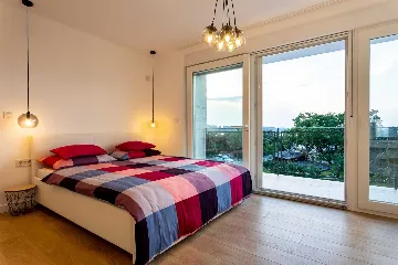 Heated Pool Villa for 8 Guests in Klimno