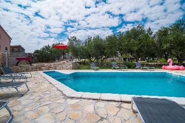 Sea-View Apartment for 7 in Sužan (Krk)