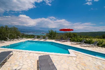 Sea-View Apartment for 7 in Sužan (Krk)
