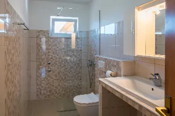 Sea-View Apartment for 7 in Sužan (Krk)