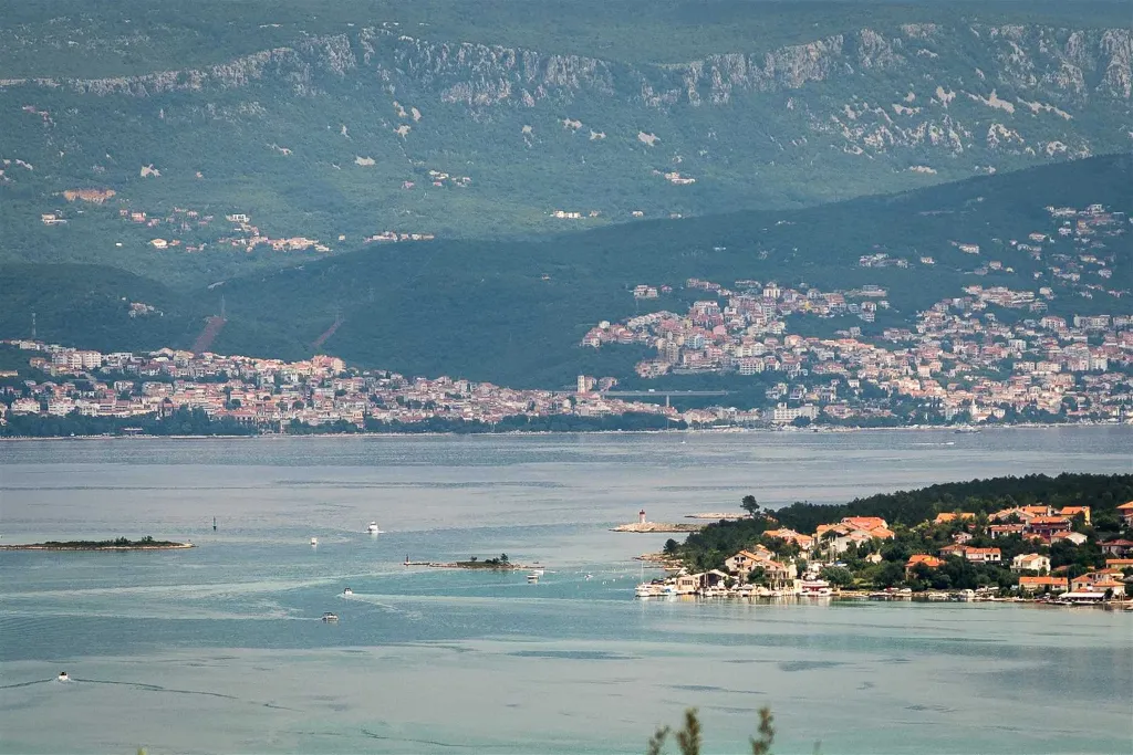 Sužan (Krk) Villa with Sea View and Pool