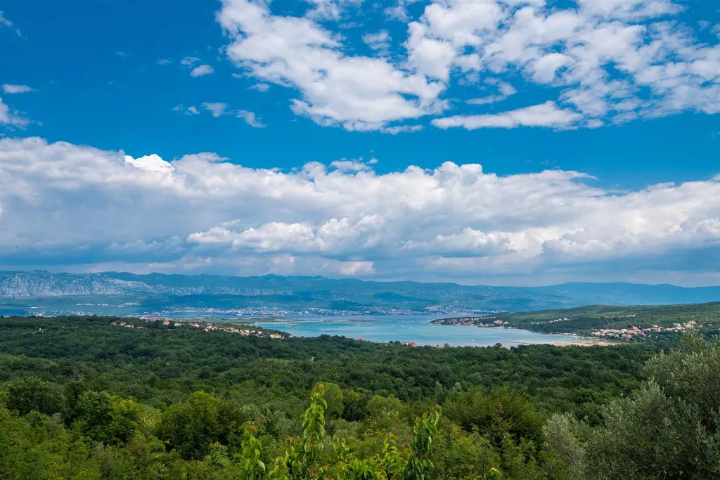 Sužan (Krk) Villa with Sea View and Pool