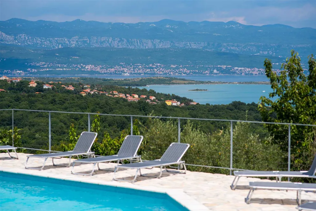 Sužan (Krk) Villa with Sea View and Pool