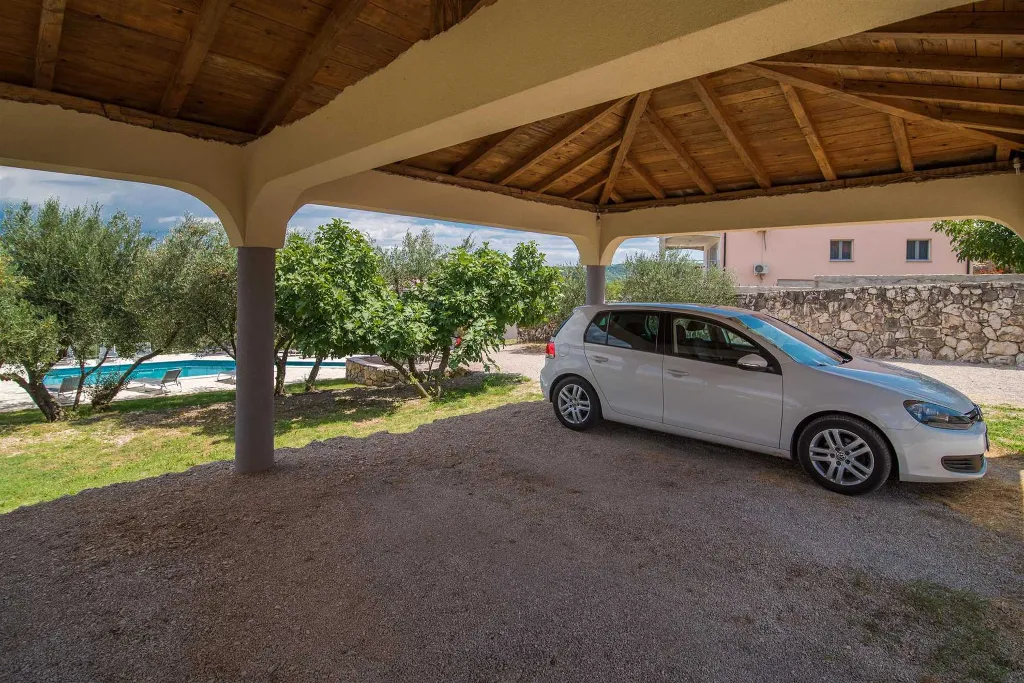 Sužan (Krk) Villa with Sea View and Pool