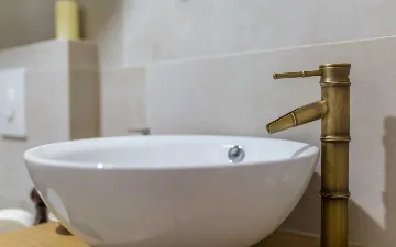 Hlapa Krk Apartment with Private Heated Pool