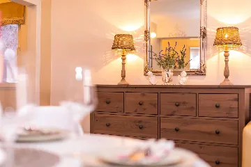 Seaside Apartment for 4 Guests in Vrbnik (Krk)