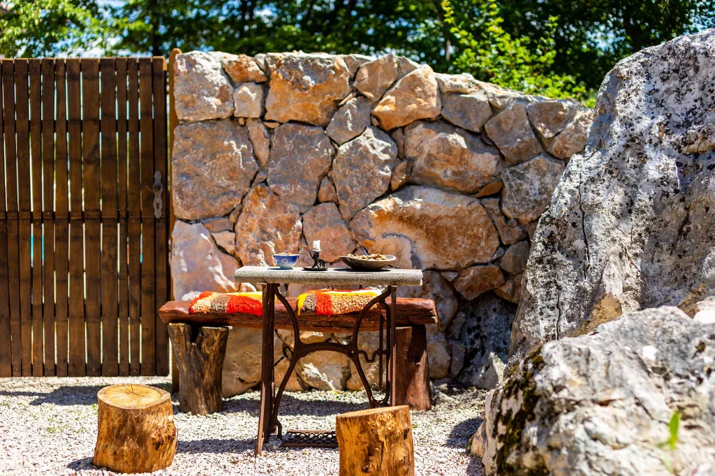 Hlapa (Krk) Apartment for Up to 5 Guests