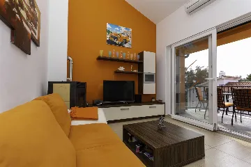 2-Bedroom Apartment in Soline (Krk) for Up to 5