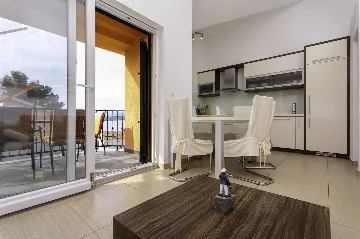 2-Bedroom Apartment in Soline (Krk) for Up to 5