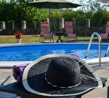 3-Bedroom Apartment with Private Pool in Sveti Vid Dobrinjski