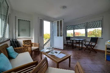 3-Bedroom Apartment with Private Pool in Sveti Vid Dobrinjski