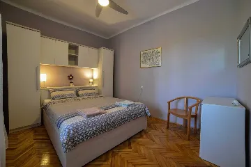 3-Bedroom Apartment with Private Pool in Sveti Vid Dobrinjski