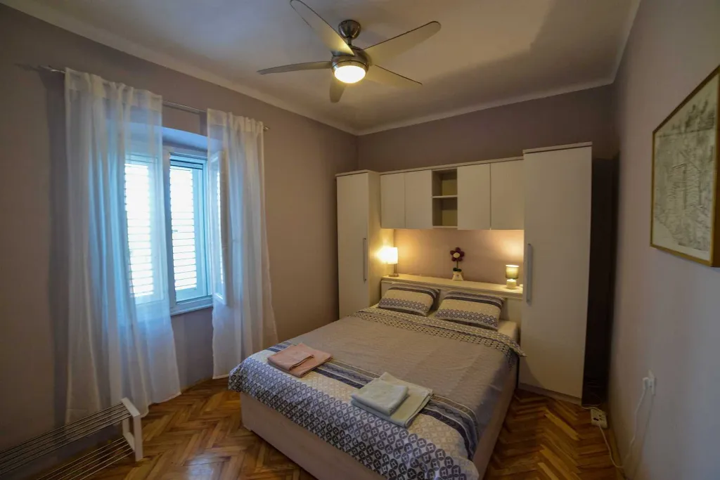 3-Bedroom Apartment with Private Pool in Sveti Vid Dobrinjski